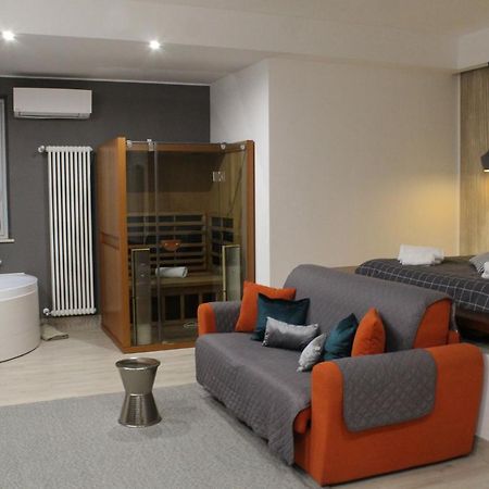 Aparthotel La Petite Famille à Corchiano Extérieur photo