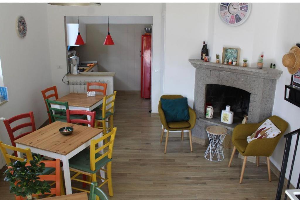 Aparthotel La Petite Famille à Corchiano Extérieur photo